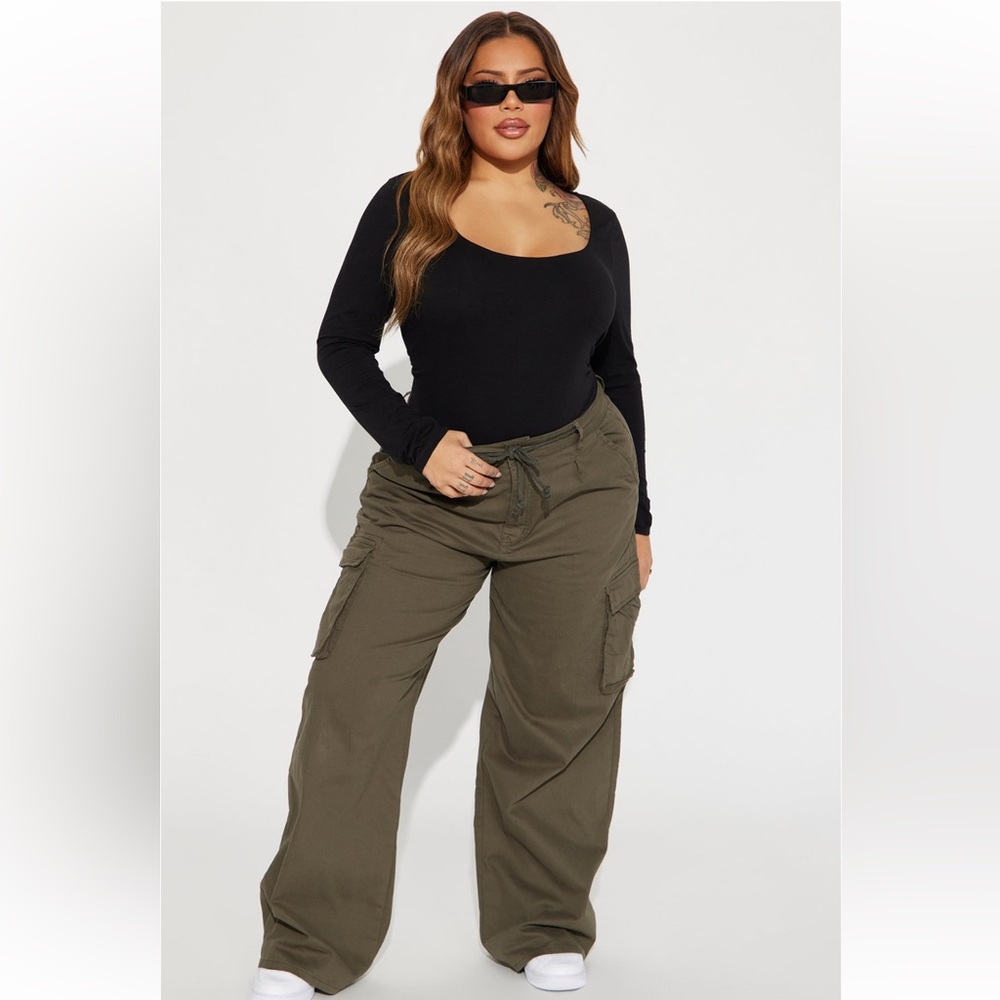 NWT Fashion Nova Out For The Day Cargo Pant - Olive 3X